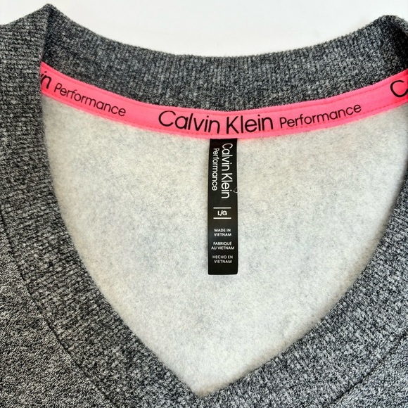 Calvin Klein Performance Cropped V Neck Gray Pullover Fleece Sweatshirt NWT- L - Picture 5 of 9